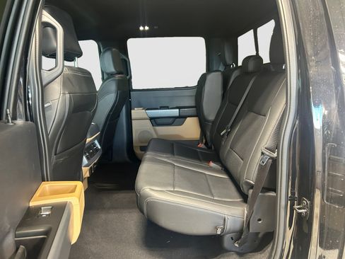 Used 2024 Ford F350 XLT AWD/4WD image 17