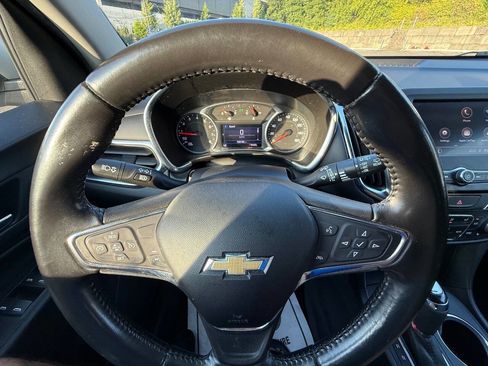 Used 2021 Chevrolet Equinox LT w/ Driver Convenience Package image 22