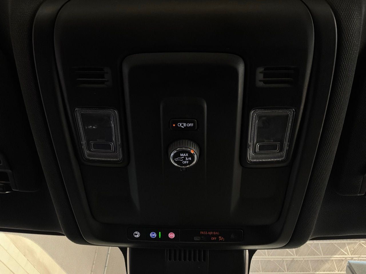 Used 2025 Chevrolet Tahoe Z71 AWD/4WD image 19
