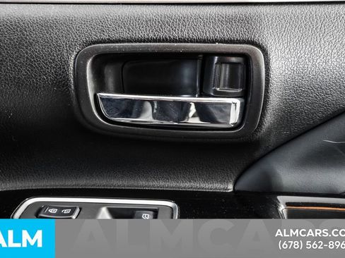 Used 2022 Mitsubishi Outlander SEL image 42