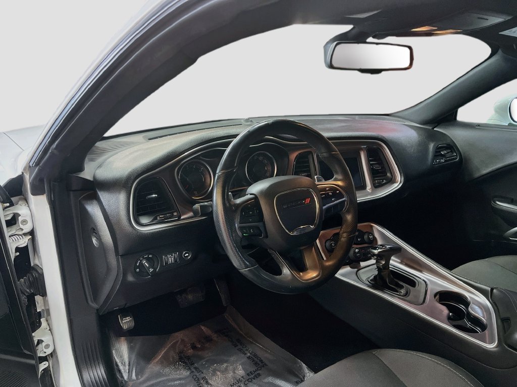 Used 2019 Dodge Challenger R/T RWD image 9