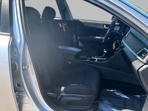 Used 2019 Kia Optima LX FWD image 8