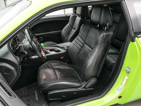 Used 2015 Dodge Challenger SRT Hellcat image 14