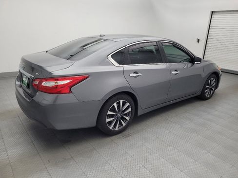 Used 2016 Nissan Altima 2.5 SV FWD image 10