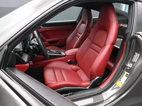 Used 2024 Porsche 911 Carrera S RWD image 5