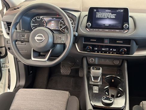 Used 2023 Nissan Rogue SV AWD/4WD image 28