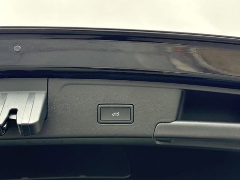 New 2026 Volkswagen Atlas Cross Sport SE image 16