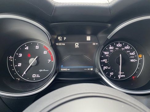 Used 2022 Alfa Romeo Stelvio Veloce image 27