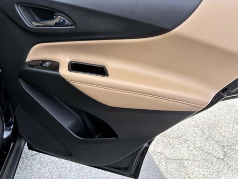 Certified 2022 Chevrolet Equinox Premier image 11