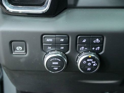 Certified 2025 GMC Sierra 1500 Denali image 13