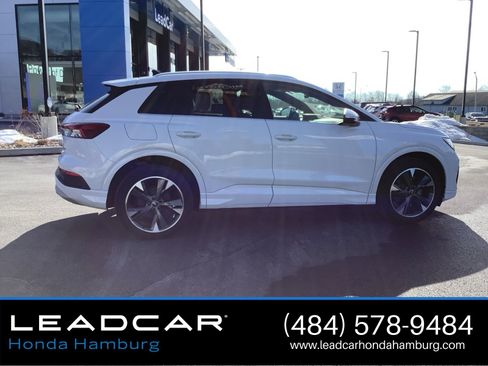 Used 2022 Audi Q4 e-tron Premium Plus image 8
