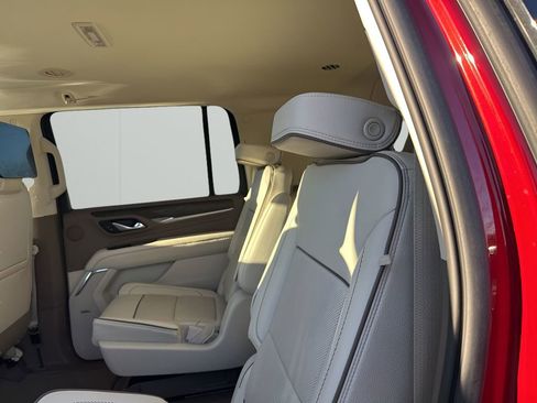 Used 2021 GMC Yukon XL Denali image 19