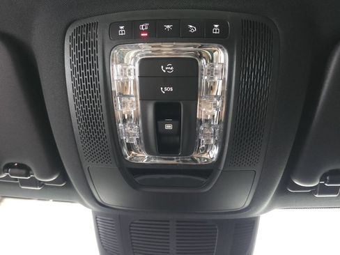 Used 2026 Mercedes-Benz GLS 580 4MATIC image 25