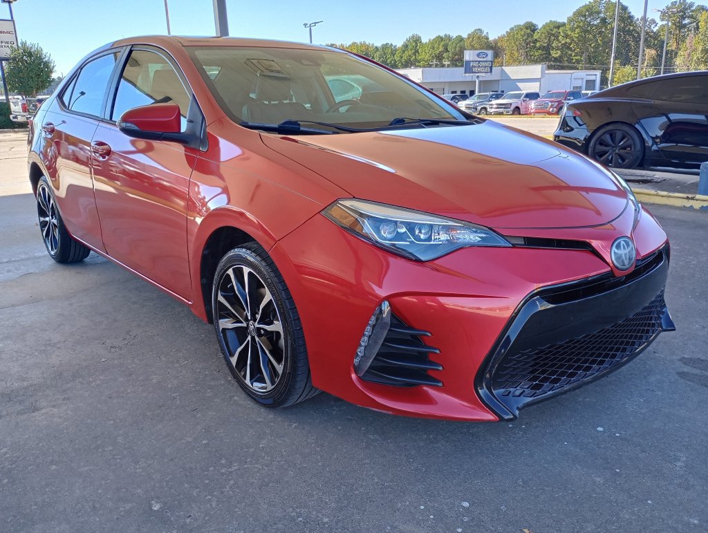 Used 2019 Toyota Corolla XSE FWD image 7
