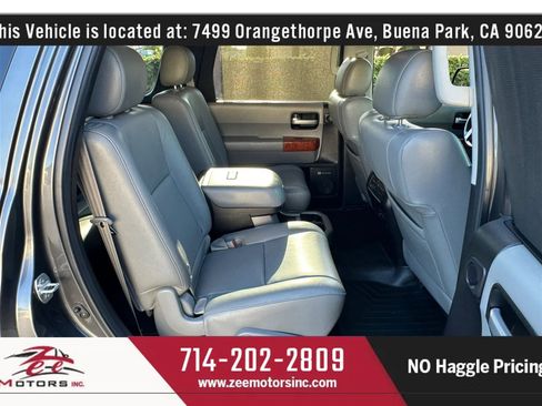 Used 2019 Toyota Sequoia Platinum w/ Carpet Mat Package (TMS) AWD/4WD image 22