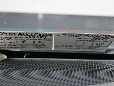 Used 2023 Subaru Outback Premium AWD/4WD image 10