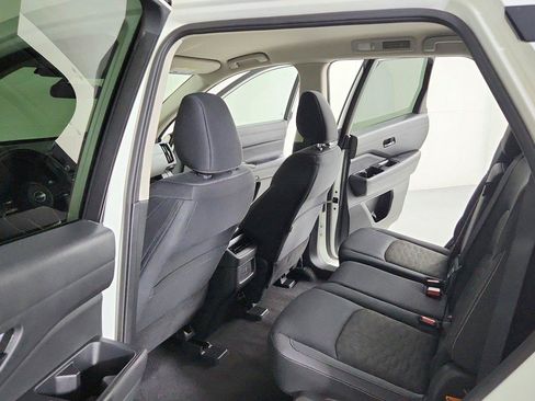 Certified 2025 Nissan Pathfinder SV FWD image 23