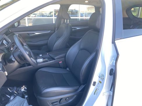 Used 2023 INFINITI QX50 Luxe image 14