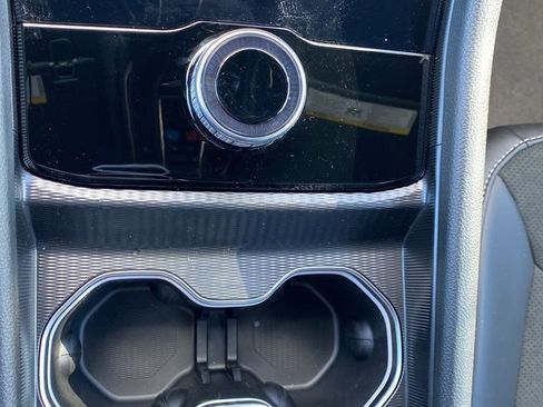 New 2025 Jeep Grand Cherokee Altitude image 30