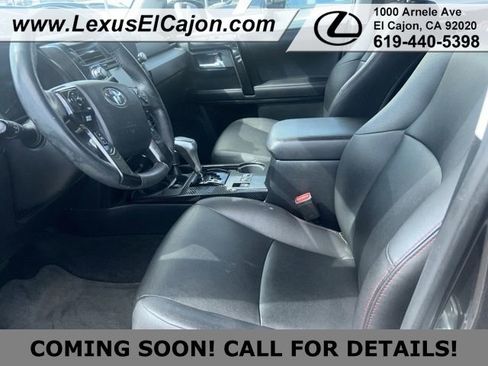 Used 2018 Toyota 4Runner TRD Off-Road Premium image 5