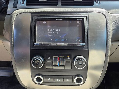 Used 2007 Chevrolet Avalanche LS image 15