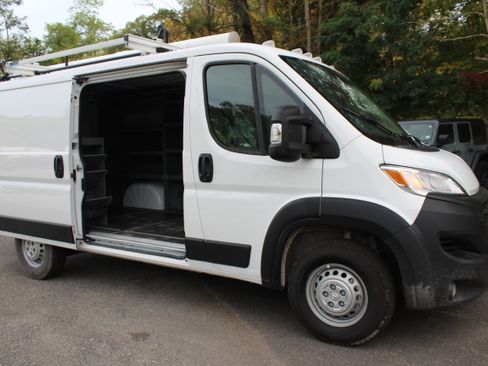 Used 2025 RAM ProMaster 2500 w/ Safety Group image 19