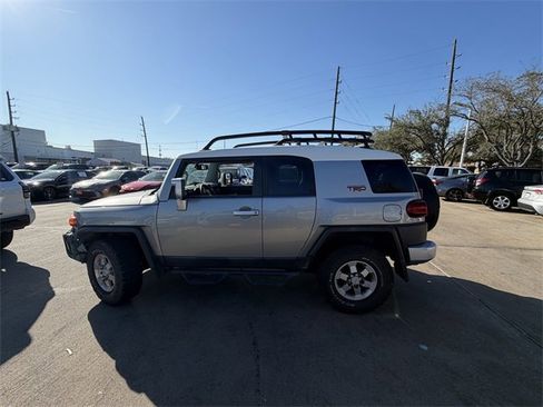 Used 2012 Toyota FJ Cruiser 4WD w/ TRD Sport Pkg image 8