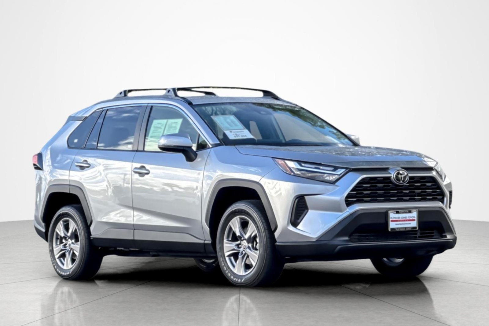 Certified 2025 Toyota RAV4 XLE FWD image 7