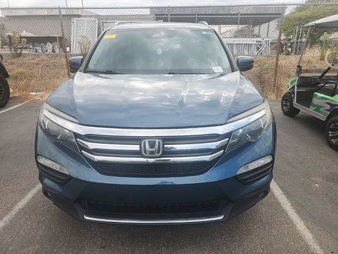 Used 2017 Honda Pilot Touring image 2