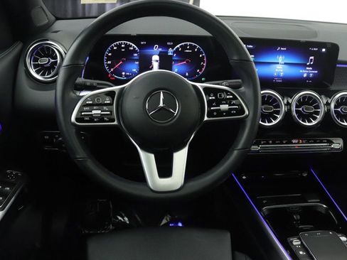 Certified 2023 Mercedes-Benz GLB 250 image 10