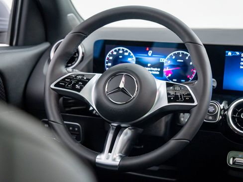 New 2026 Mercedes-Benz GLA 250 4MATIC image 11