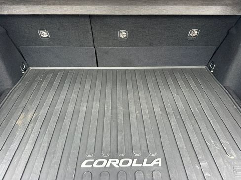 Used 2021 Toyota Corolla XSE FWD image 18
