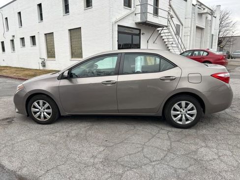 Used 2016 Toyota Corolla LE image 7