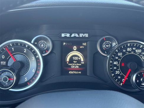 Used 2024 RAM 2500 Big Horn image 28