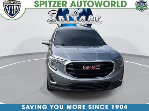 Used 2020 GMC Terrain SLE w/ Driver Convenience Package FWD image 4