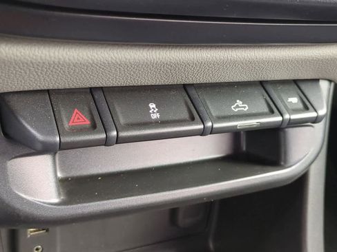 Used 2018 Chevrolet Colorado W/T w/ WT Convenience Package image 18