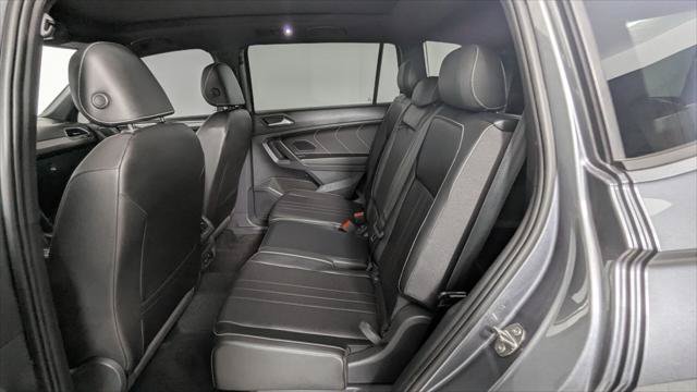 Used 2023 Volkswagen Tiguan SE R-Line FWD image 18