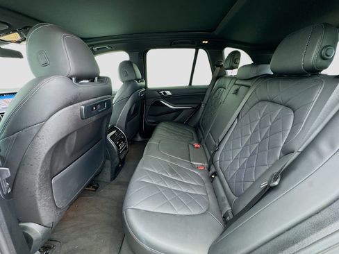 Used 2023 BMW X5 xDrive40i image 16