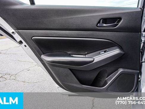 Used 2024 Nissan Altima 2.5 SV FWD image 54