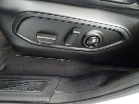 Certified 2023 Jeep Grand Cherokee L Limited image 3