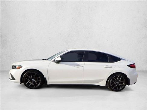 Used 2024 Honda Civic Sport Touring image 2