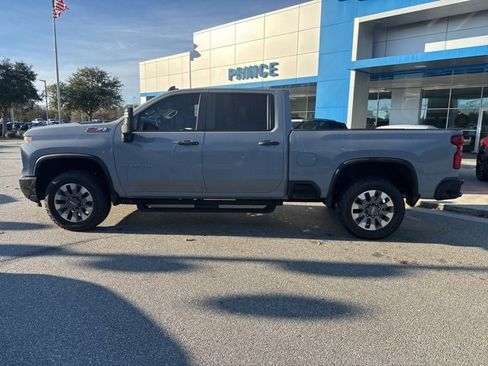 Used 2025 Chevrolet Silverado 2500 Custom w/ Custom Convenience Package image 2