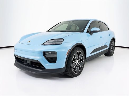 Used 2025 Porsche Macan 4 Electric image 1