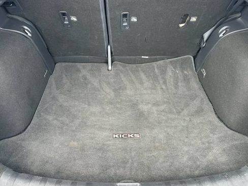 Used 2021 Nissan Kicks S FWD image 17