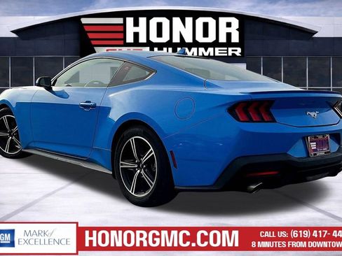 Used 2024 Ford Mustang Premium image 3