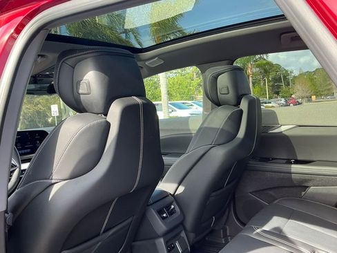 Used 2025 Cadillac Optiq Sport 2 w/ LPO, Floor Liner Package image 23