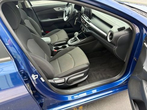 Certified 2023 Kia Forte LXS FWD image 11
