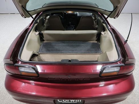 Used 2001 Chevrolet Camaro LT w/ Preferred Equipment Group 1 RWD image 18