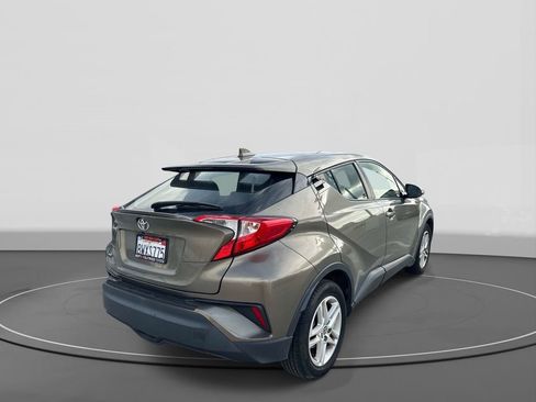 Used 2021 Toyota C-HR LE FWD image 7