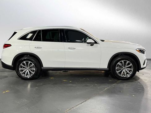 Certified 2025 Mercedes-Benz GLC 300 4MATIC image 2